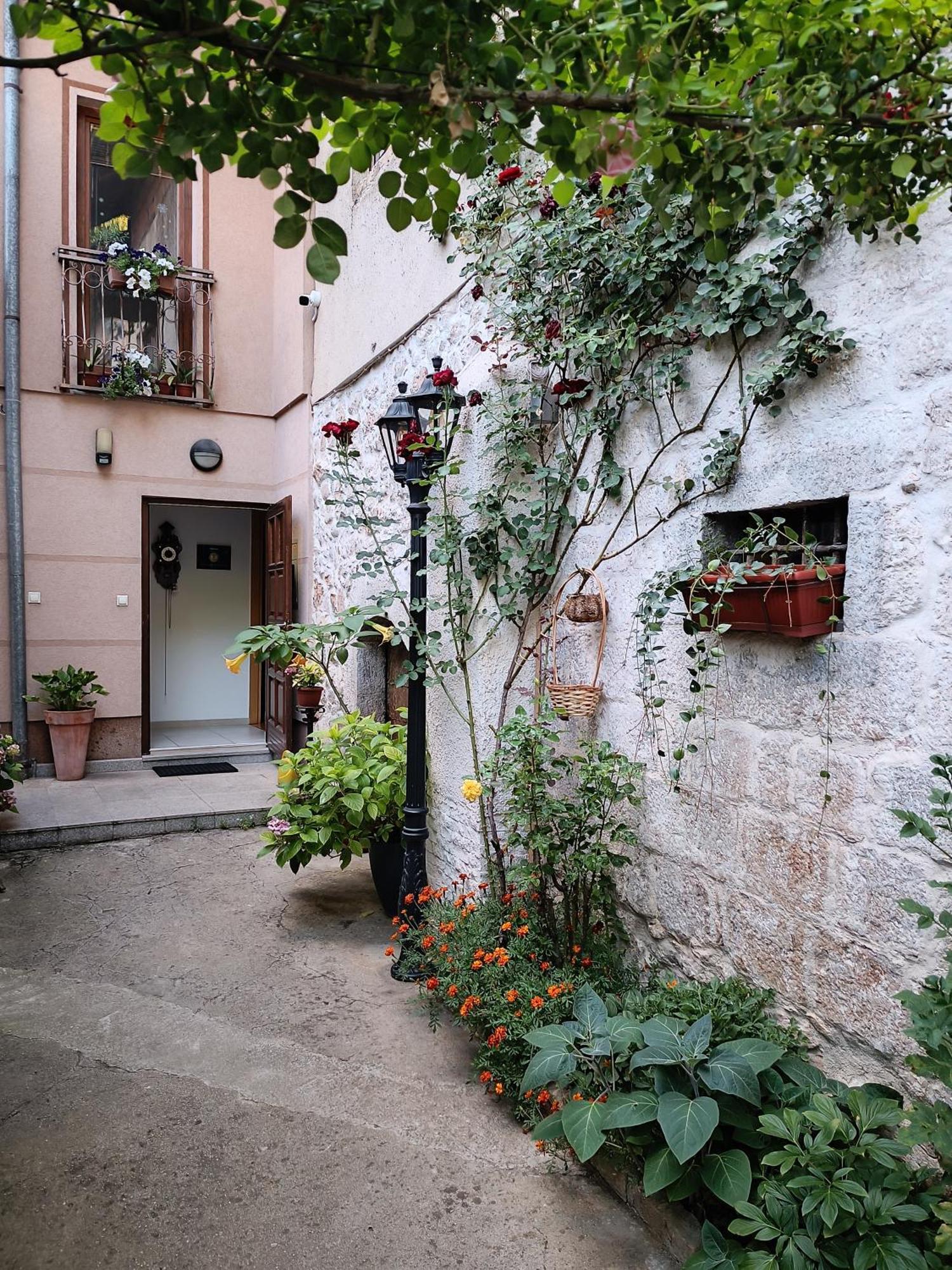 Abaguesthouse Saraievo Exterior foto